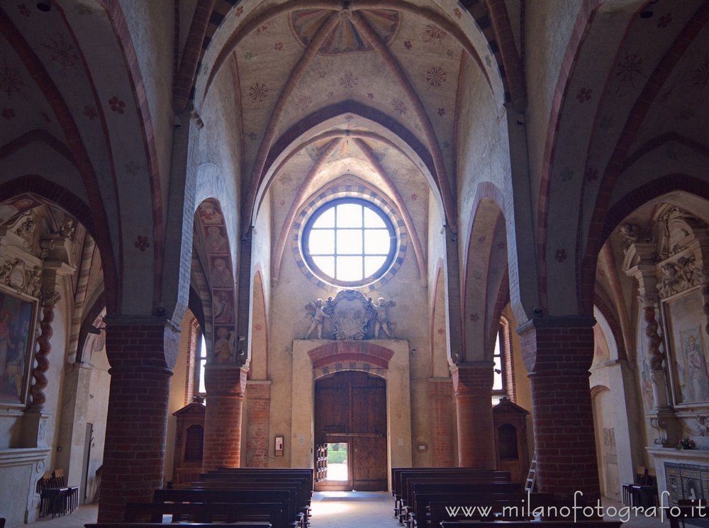 San Giuliano Milanese (Milano) - Navate dell'Abbazia di Viboldone